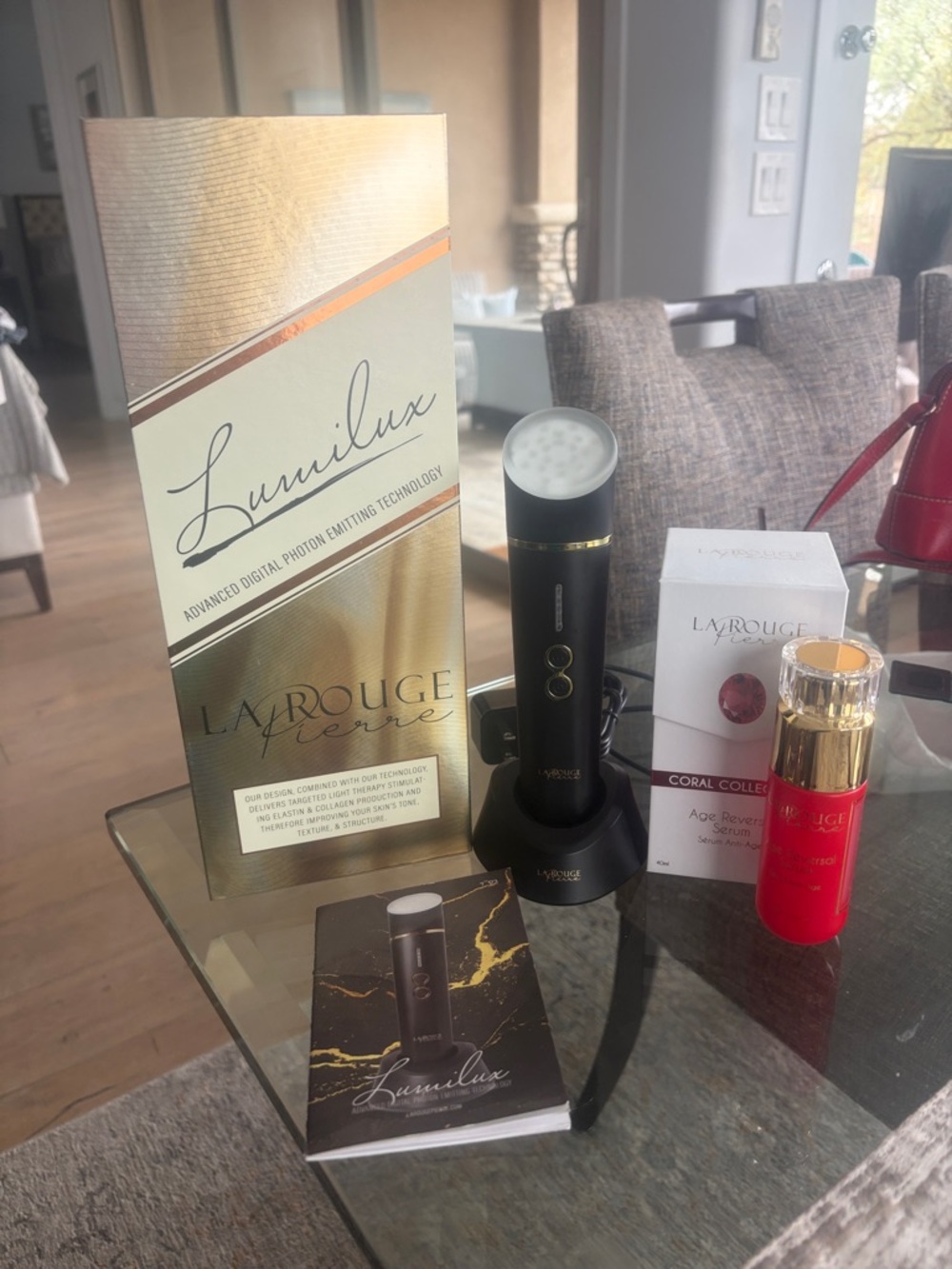 La roughe Advanced LED Skin Device and age reversal Serum.